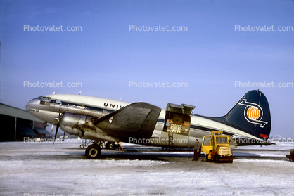 N74178, Curtiss C-46F Commando, Universal Cargo, R-2800, Willow Run Airport, January 3 1968, 1960s
