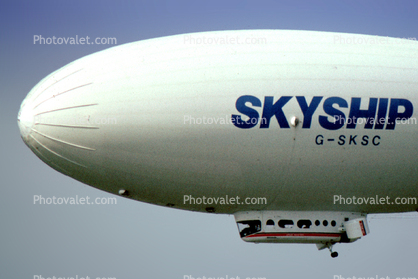 G-SKSC, Airship Industries Skyship 600, Blimp. Farnborough 1984, commercial non-rigid airship