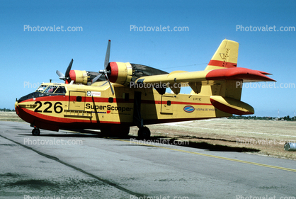 C-FTXC, Canadair CL-215, Super Scooper, National Jet Systems, Firefighting Airtanker, Tanker 226