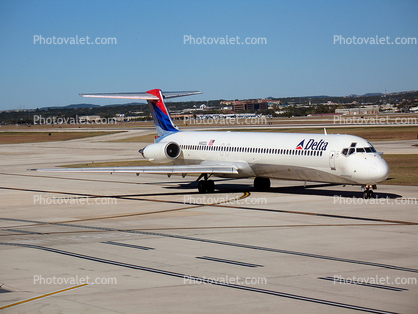 Delta Airlines, McDonnell Douglas MD-88, San Antonio, N952DL, JT8D