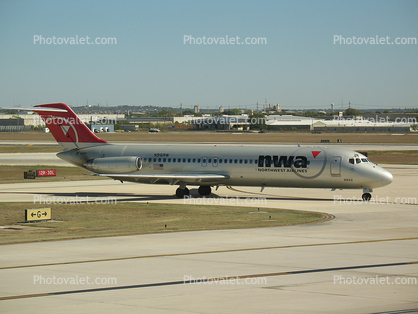 N936RW, Douglas DC-9-31, San Antonio, Northwest Airlines NWA, P&W JT8D-9 Series, JT8D