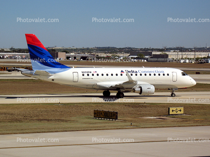 N859RW, Embraer ERJ-170-100SE, Shuttle America, Delta Connection, San Antonio, 170 series, CF34