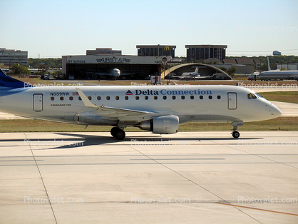 N859RW, Embraer ERJ-170-100SE, Delta Connection, San Antonio, 170 series