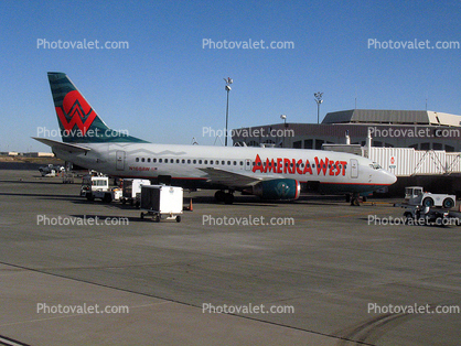 N168AW, Boeing 737-33A, Boeing 737-300 series, America West Airlines AWE, CFM56-3B2, CFM56, El Paso