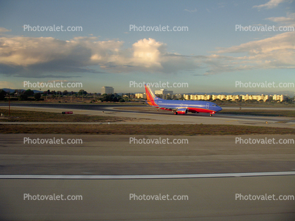 Boeing 737, Southwest Airlines SWA, Santa Ana International Airport, (SNA)