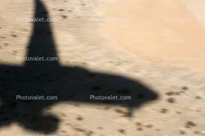 Boeing 737, Landing Shadow, Desert