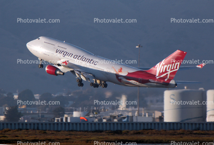 G-VFAB, Boeing 747-4Q8, 747-400 series, Virgin Atlantic, Lady Penelope, CF6, CF6-80C2B1F