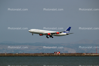 Landing SAS Airbus A340