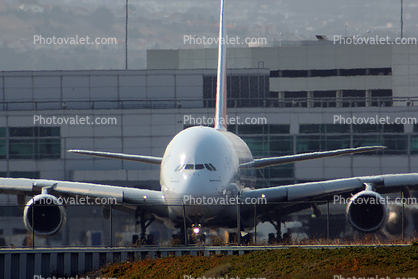 A6-EON, Airbus A380-861