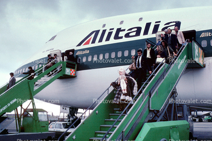 I-DEMA, "Neil Armstrong", Boeing 747-143, Alitalia Airlines, Rome, Italy, JT9D, JT9D-7A
