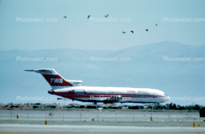 Trans World Airlines, TWA, Boeing 727, San Francisco International Airport (SFO), September 1982, 1980s