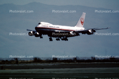 Boeing 747-200, (SFO), Japan Airlines JAL, Landing