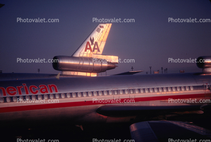 N847AA, American Airlines AAL, Douglas DC-10, Boeing 727-223, JT8D, 727-200 series