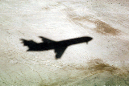 Boeing 727 Plane Landing Shadow