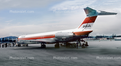 N944RS, McDonnell Douglas MD-82, DC-9-82, PSA, Pacific Southwest Airlines, Burbank-Glendale-Pasadena Airport (BUR), 1970s