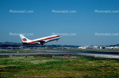 N9002U, Taking-off, United Airlines UAL, Boeing 737-222, (SFO), JT8D-7B, JT8D