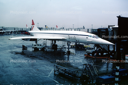 G-BOAB, Concorde SST, British Airways BAW, Heathrow, January 22 1984, 1980s