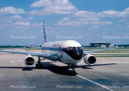 N112DL, Boeing 767-232BDSF, Delta Air Lines, CF6