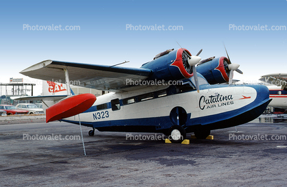 N323, Catalina Airlines, Grumman Goose G21 seaplane, milestone of flight