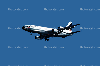 N730DA, Delta Air Lines, Lockheed L-1011, San Francisco International Airport (SFO), RB211