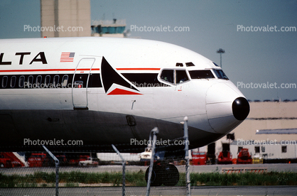 N506DA, Boeing 727-232, Delta Air Lines, San Francisco International Airport (SFO), JT8D, 727-200 series