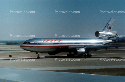 American Airlines AAL, Douglas DC-10