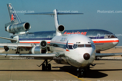 Jets lined up for take-off, American Airlines AAL, Boeing 727, Douglas DC-10