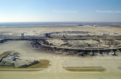 Terminals, Aircraft, DFW, December 2, 1986