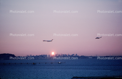 Double PSA Jets Landing, San Francisco International Airport (SFO)