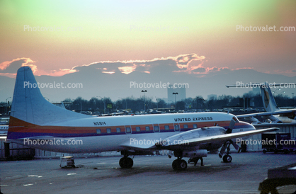 Convair CV-580, Denver Stapleton, United Airlines UAL, N5814