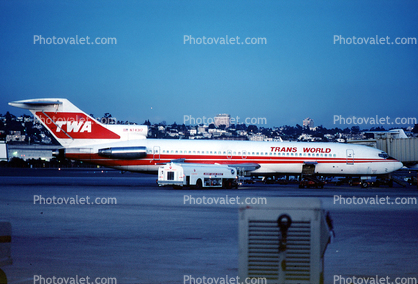 N74317, Trans World Airlines, Boeing 727-231, Fuel Truck, refueling, 727-200 series