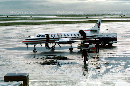N357AE, American Eagle EGF, San Francisco International Airport (SFO), Fairchild Metroliner, Airstair