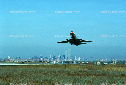 World Trade Center, American Airlines AAL, Douglas DC-10, New York City