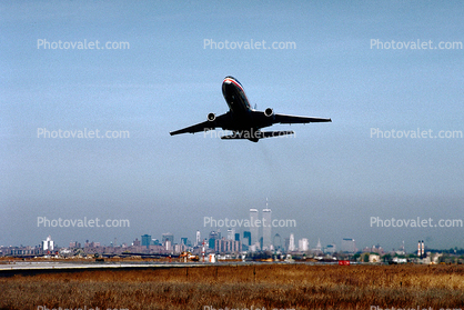 World Trade Center, American Airlines AAL, Boeing 767, Douglas DC-10, New York City