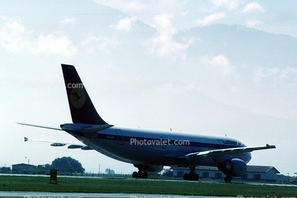 Lufthansa, Airbus A300