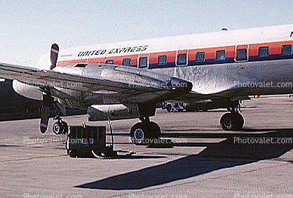 Convair 580, United Express, N5814, Denver Stapleton International Airport