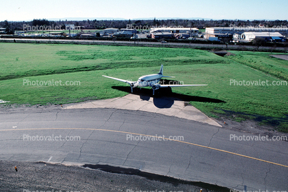Douglas DC-3, Sacramento Executive Airport (SAC)