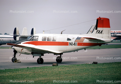 N141, FAA, Queen Air 65