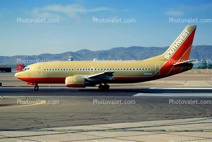N318SW, Boeing 737-3H4, Southwest Airlines, 737-300 series, CFM56-3B1, CFM56