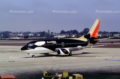 N507SW, Boeing 737-5H4, Southwest Airlines SWA, Shamu the Killer Whale, 737-500 series, Shamu Two, CFM56-3B1, CFM56