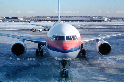UAL Boeing 767, Ice, Snow, Cold, Winter, Freezing, Nose, 19/01/1994
