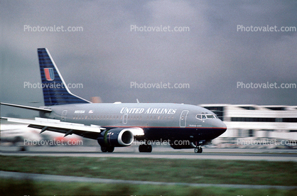 N951UA, United Airlines UAL, Boeing 737-522, 737-500 series, CFM56-3C1, CFM56