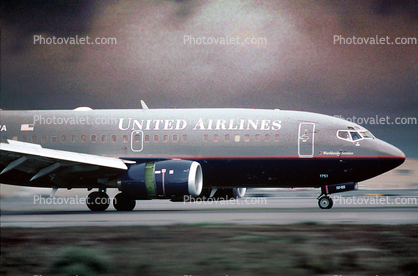N951UA, United Airlines UAL, Boeing 737-522, CFM56-3C1, CFM56