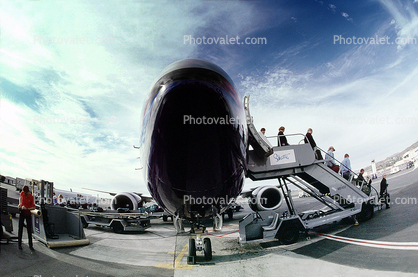 passengers, Boeing 737, Burbank-Glendale-Pasadena Airport (BUR)