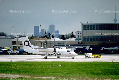 De Havilland Canada DHC-8-202Q, C-FWBB, Q200