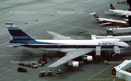 4X-AXD, Boeing 747-258C, El Al (ELY), Lester B. Pearson International Airport, 747-200 series