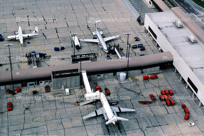(CVG), Jetway, Pier, Terminal, Building, Delta Airlines, Airbridge