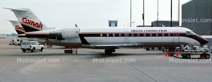 Delta Connection, N975CA, Canadair CRJ-100ER, CF34