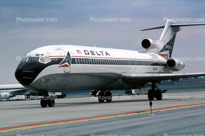 N2816W, Boeing 727-247, Delta Air Lines DAL, JT8D-15 s3, JT8D, 727-200 series