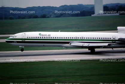 N806MA, Florida Panthers Football Team, Boeing 727-225, JT8D-15 s3, JT8D, 727-200 series